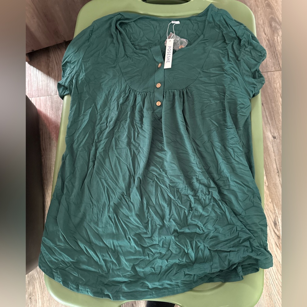 Green Short Sleeve Top